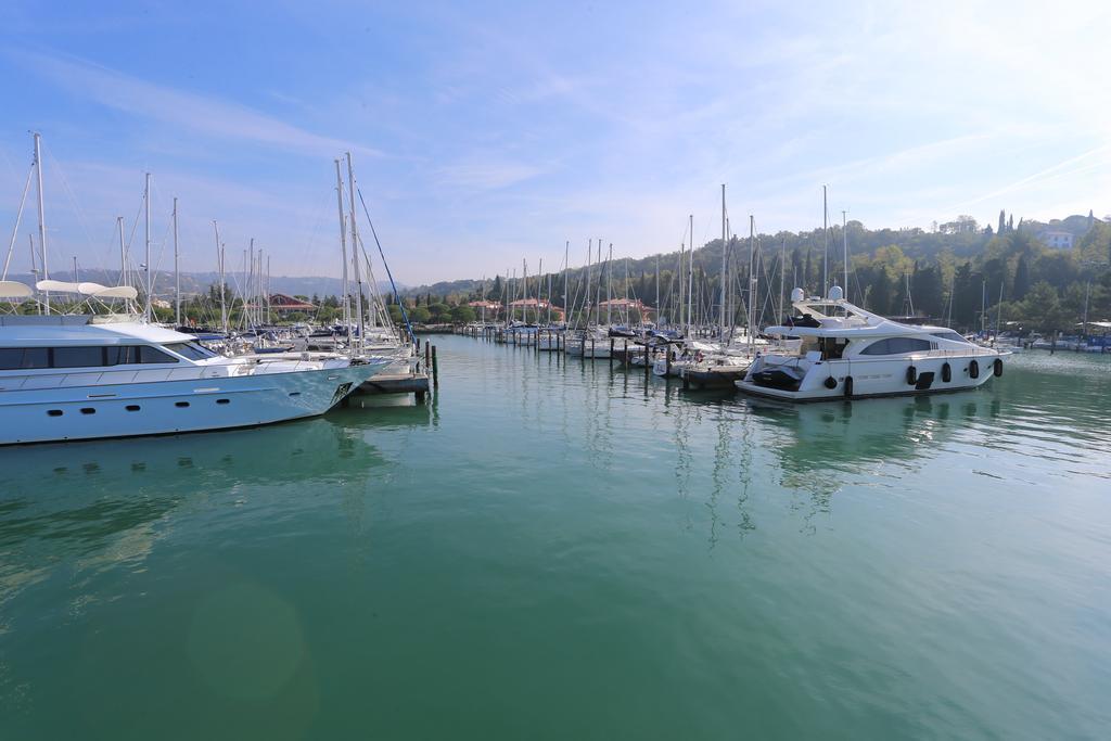 Floating Sea House Kahne Portoroz Villa Exterior foto