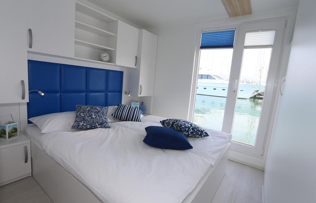 Floating Sea House Kahne Portoroz Villa Exterior foto