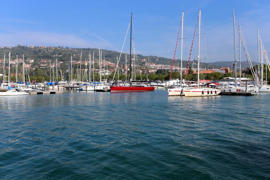 Floating Sea House Kahne Portoroz Villa Exterior foto